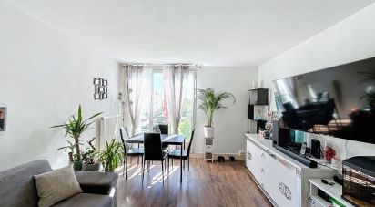 Apartment 3 rooms of 57 m² in Taverny (95150)
