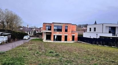 Maison 6 pièces de 146 m² à Charly-Oradour (57640)