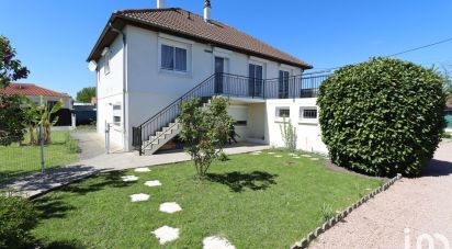 House 6 rooms of 121 m² in Saint-Beauzire (63360)