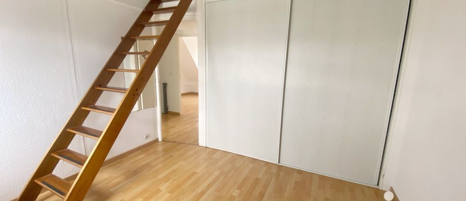 Town house 4 rooms of 125 m² in Mouvaux (59420)