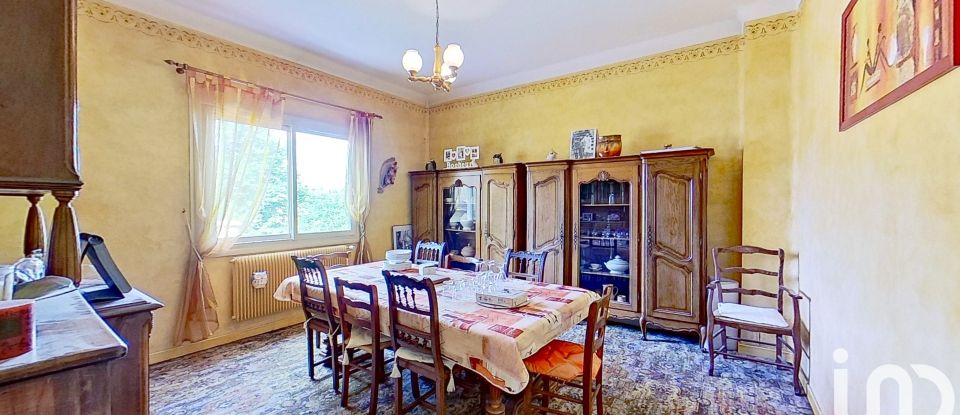 Traditional house 8 rooms of 223 m² in Bron (69500)