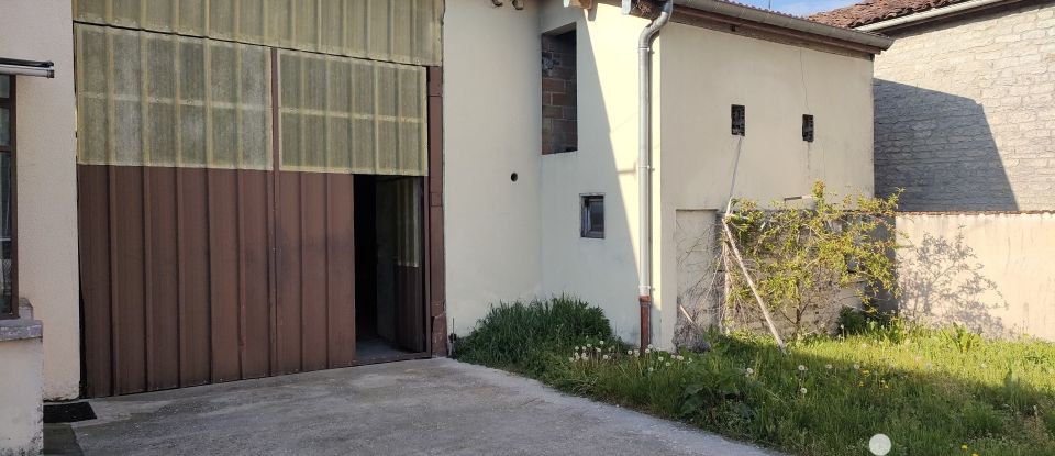 Maison de campagne 4 pièces de 90 m² à Juzanvigny (10500)