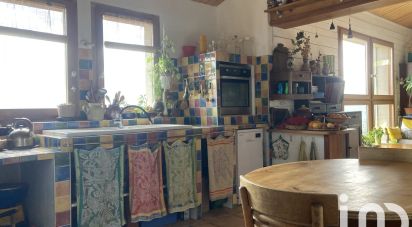 House 7 rooms of 154 m² in Suze (26400)