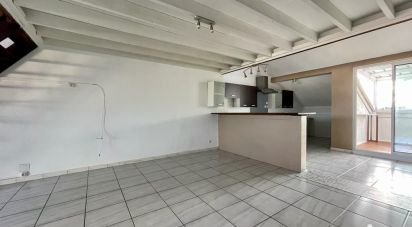 Apartment 4 rooms of 150 m² in Le Tampon (97430)
