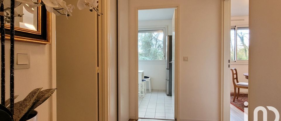 Apartment 4 rooms of 71 m² in Poissy (78300)