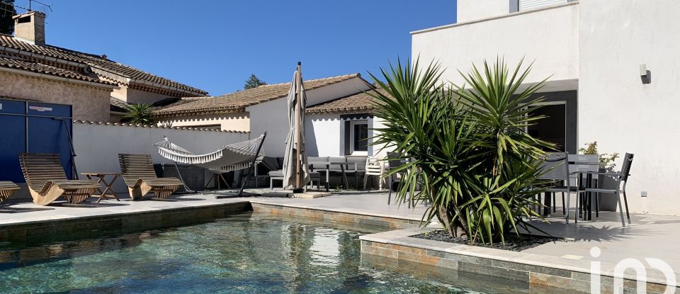 House 5 rooms of 154 m² in Roquebrune-sur-Argens (83520)
