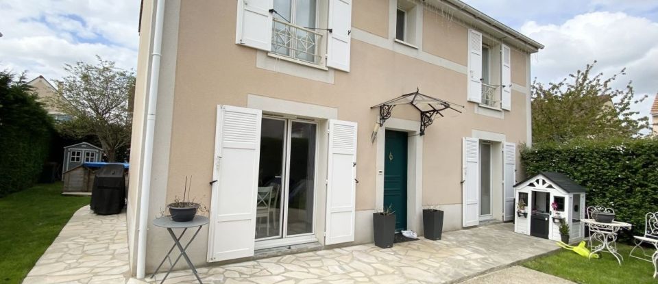Maison 6 pièces de 113 m² à Le Coudray-Montceaux (91830)