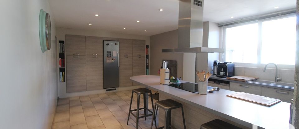 Longere 5 rooms of 160 m² in Saint-Germain-Laval (77130)