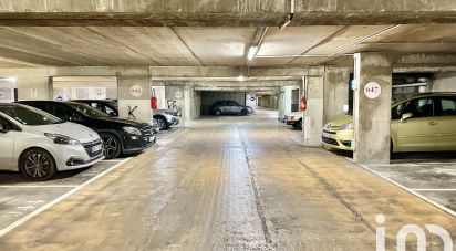 Parking/garage/box de 10 m² à Paris (75010)