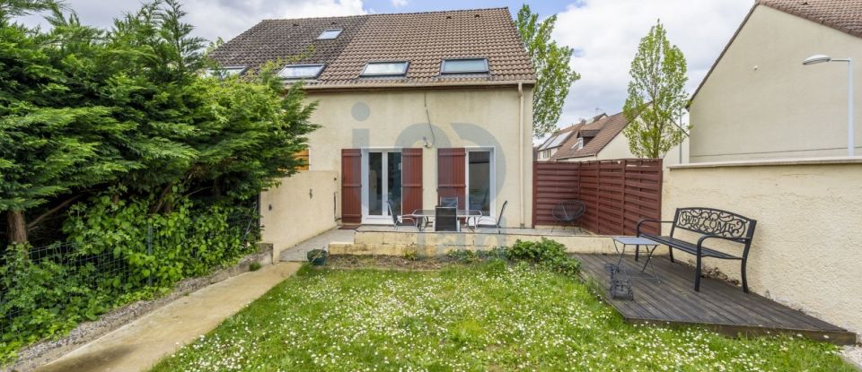 House 5 rooms of 92 m² in Moissy-Cramayel (77550)