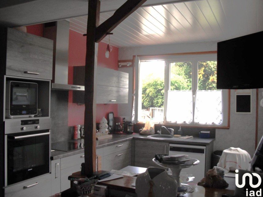 House 5 rooms of 95 m² in Longueau (80330)