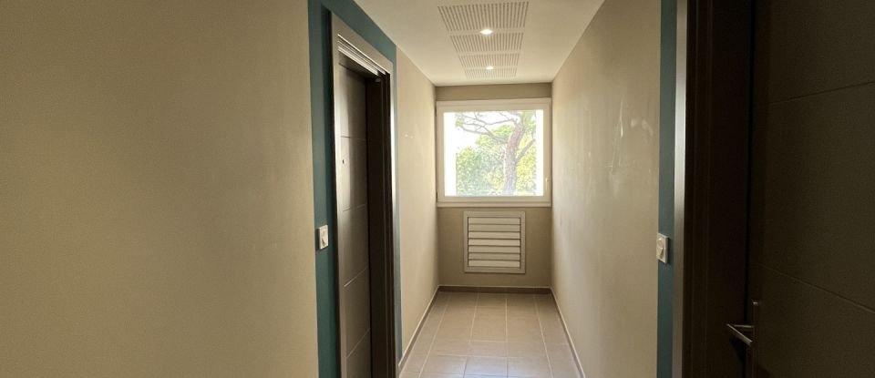 Appartement 2 pièces de 45 m² à Fréjus (83600)