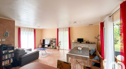 House 5 rooms of 107 m² in Génissac (33420)