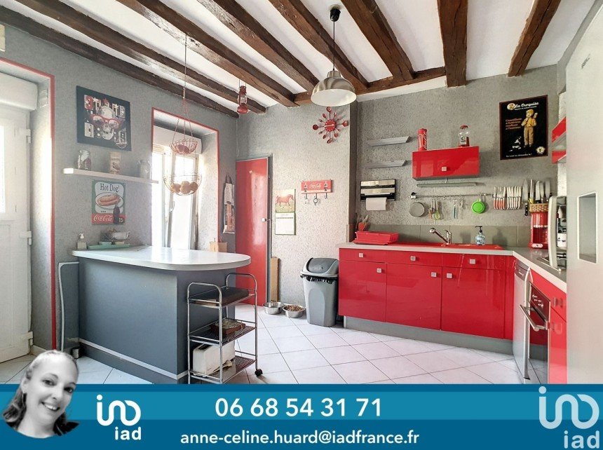 House 5 rooms of 95 m² in Vierzon (18100)