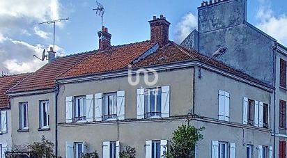 Maison de village 3 pièces de 102 m² à Chambry (77910)