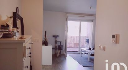 Apartment 2 rooms of 40 m² in Stains (93240)