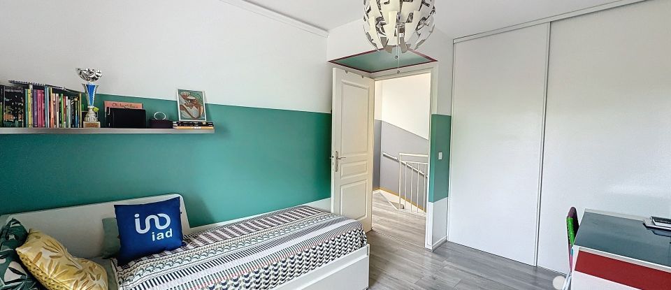 Duplex 4 rooms of 92 m² in Meaux (77100)