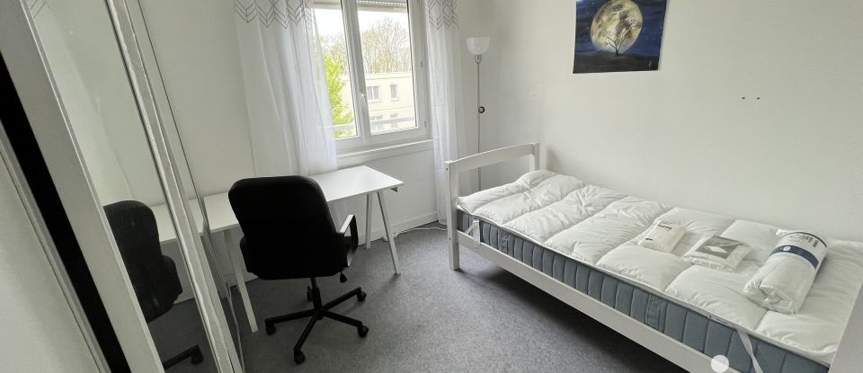 Appartement 4 pièces de 78 m² à Trappes (78190)
