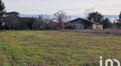 Land of 984 m² in Castelsarrasin (82100)