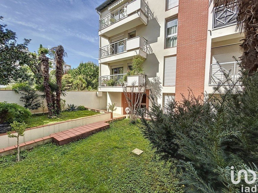 Appartement 3 pièces de 65 m² à Toulouse (31400)