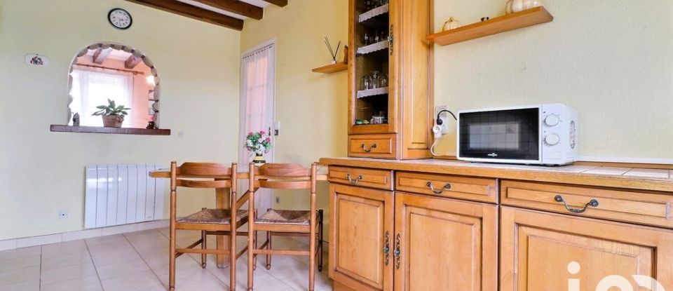 Traditional house 6 rooms of 110 m² in Charny (77410)