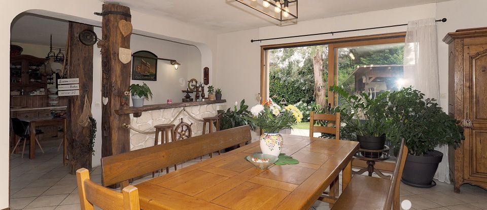 Traditional house 6 rooms of 171 m² in Montgeron (91230)