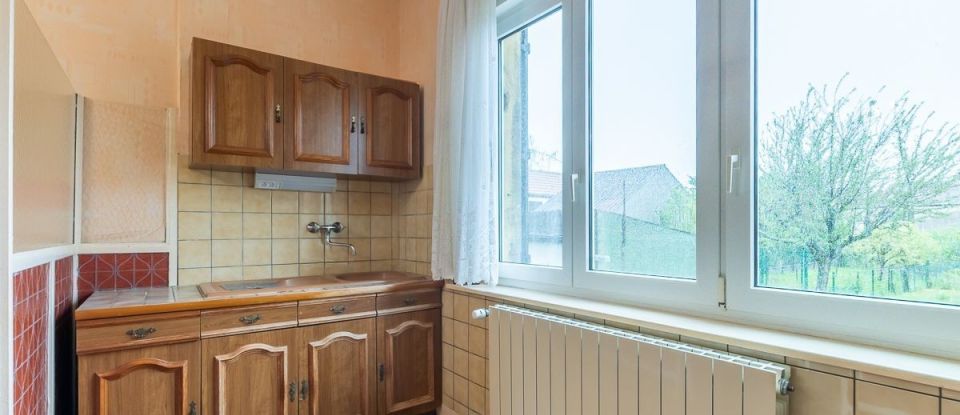Appartement 4 pièces de 81 m² à Saint-Privat-la-Montagne (57855)