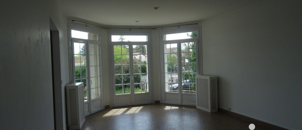 House 6 rooms of 172 m² in Bergerac (24100)