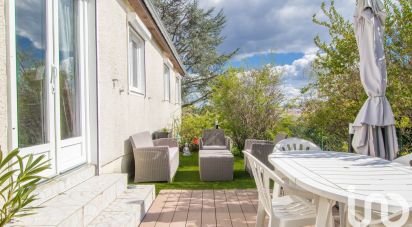 House 7 rooms of 125 m² in Montlhéry (91310)