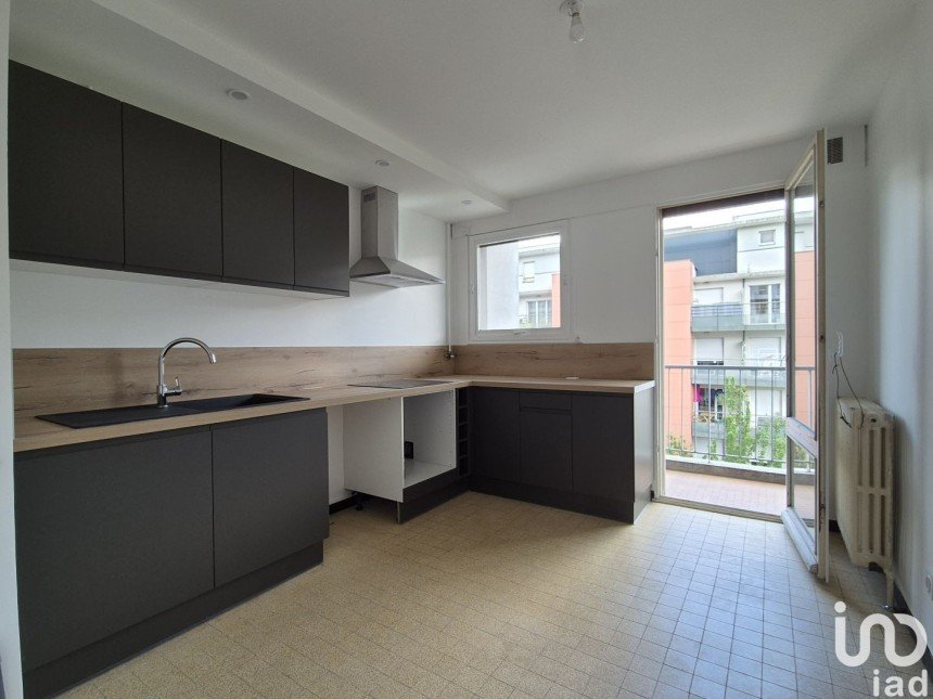 Appartement 4 pièces de 90 m² à Grenoble (38100)