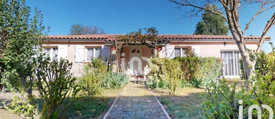 Traditional house 4 rooms of 114 m² in Labastide-Beauvoir (31450)