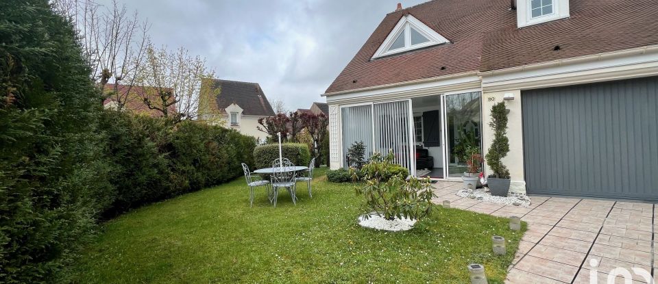 Maison 5 pièces de 150 m² à Marolles-en-Brie (94440)