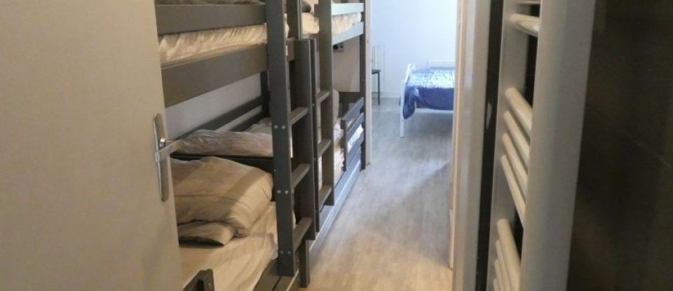 Apartment 2 rooms of 48 m² in LA MONGIE (65200)