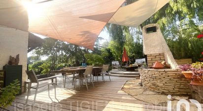 Traditional house 10 rooms of 230 m² in La Seyne-sur-Mer (83500)