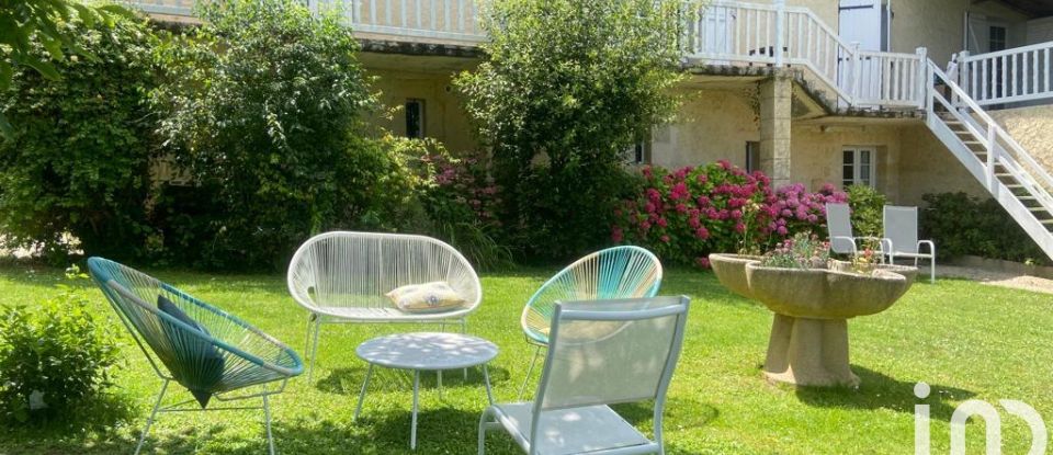 Country house 9 rooms of 250 m² in Libourne (33500)
