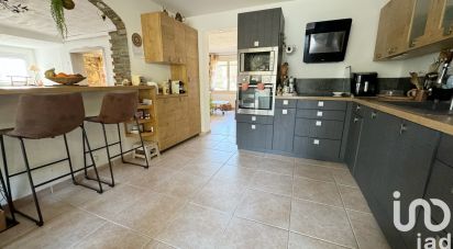 House 7 rooms of 153 m² in Six-Fours-les-Plages (83140)