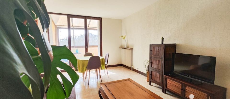 Apartment 3 rooms of 64 m² in Cergy (95000)