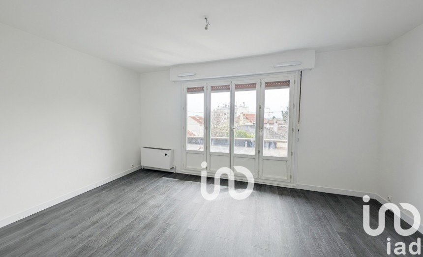 Appartement 2 pièces de 33 m² à Savigny-sur-Orge (91600)