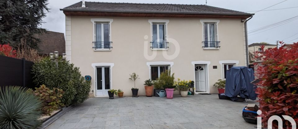 House 8 rooms of 155 m² in Épinay-sur-Orge (91360)