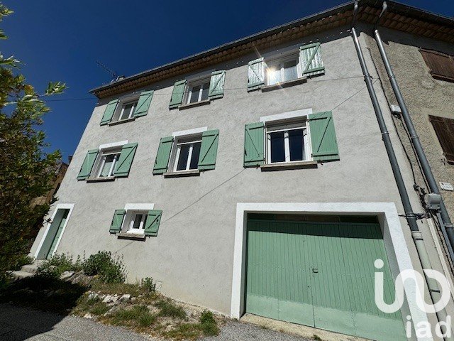 Maison de village 7 pièces de 101 m² à Trigance (83840)