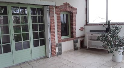 House 14 rooms of 220 m² in SAINT-LÉZIN (49120)