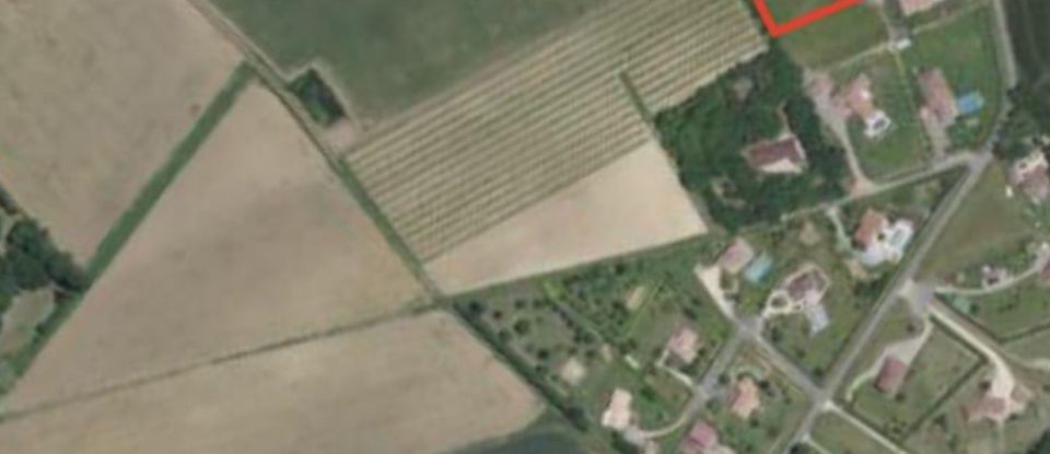 Land of 1,800 m² in Béraut (32100)