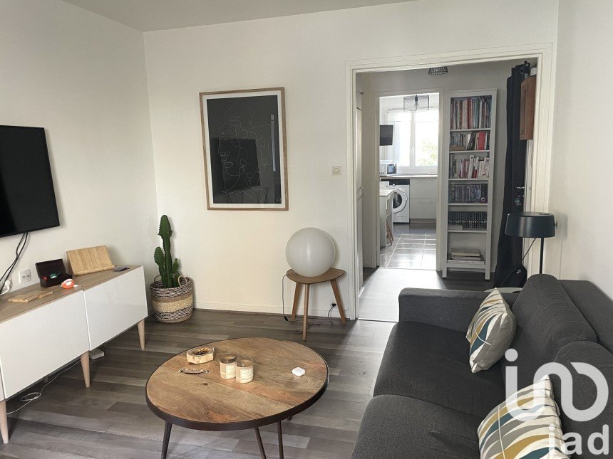 Appartement 3 pièces de 53 m² à Saint-Ouen-sur-Seine (93400)