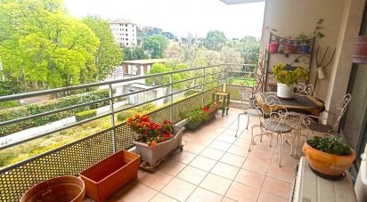 Apartment 3 rooms of 77 m² in Toulon (83100)