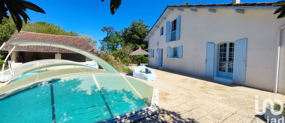 Traditional house 5 rooms of 170 m² in Onard (40380)