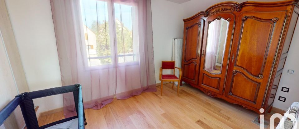 Traditional house 6 rooms of 125 m² in Nandy (77176)