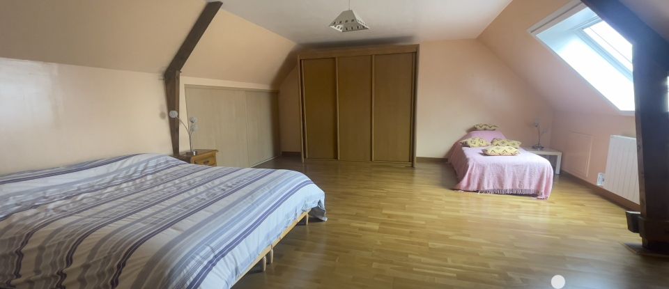 House 6 rooms of 130 m² in Saint-Arnoult-des-Bois (28190)