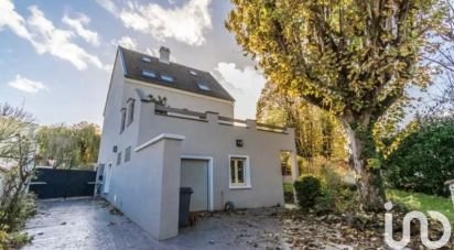 Traditional house 7 rooms of 152 m² in Saint-Brice-sous-Forêt (95350)