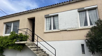 House 4 rooms of 105 m² in Niort (79000)