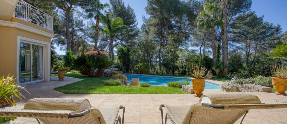 House 5 rooms of 500 m² in Mougins (06250)